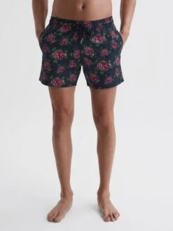 Reiss Black/Red Moorise Vilebrequin Turtle Print Swim Shorts -Style Trend Shop 706 193s3