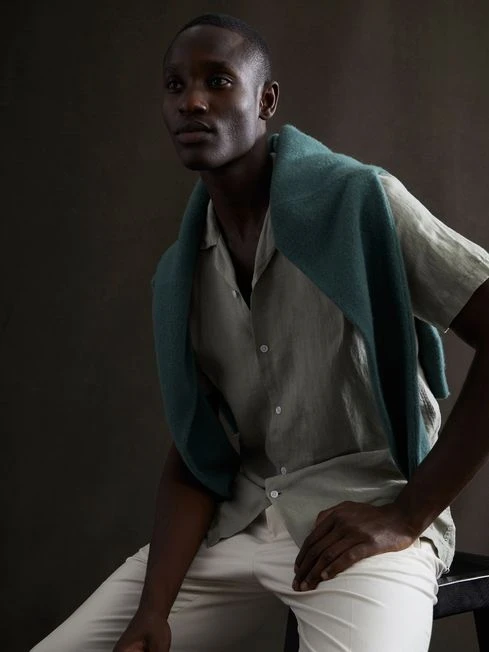 Reiss Sage Rufus Slim Fit Linen Cuban Collar Shirt 7 Reiss Sage Rufus Slim Fit Linen Cuban Collar Shirt - Image 5