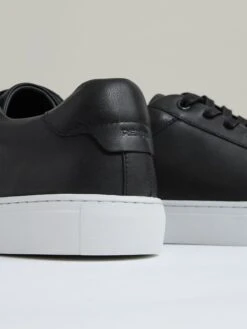 Reiss Black Ashley Leather Trainers -Style Trend Shop A93392s5