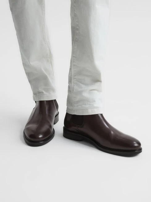 Reiss Brown Tenor Leather Chelsea Boots 4 Reiss Brown Tenor Leather Chelsea Boots - Image 2