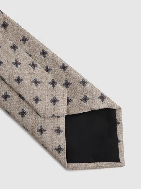 Reiss Oatmeal Melange Taranto Floral Medallion Printed Silk Tie 6 Reiss Oatmeal Melange Taranto Floral Medallion Printed Silk Tie - Image 4
