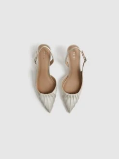 Reiss Off White Cecily Pointed Court Shoes 9 Reiss Off White Cecily Pointed Court Shoes -Style Trend Shop D49 993s3
