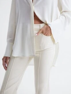 Reiss Cream Florence Petite High Rise Flared Trousers -Style Trend Shop U53 548s4