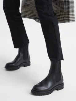 Reiss Black Thea Boots Leather Pull On Chelsea Boots 10 Reiss Black Thea Boots Leather Pull On Chelsea Boots -Style Trend Shop U99060s3